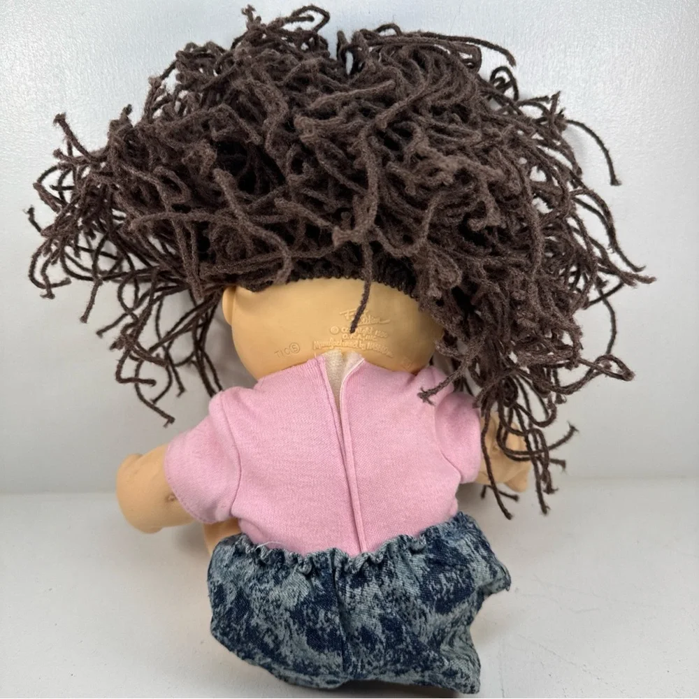 CABBAGE PATCH KID DOLL HASBRO girl  CRIMP N CURL BROWN‎ HAIR  Unique VTG.
